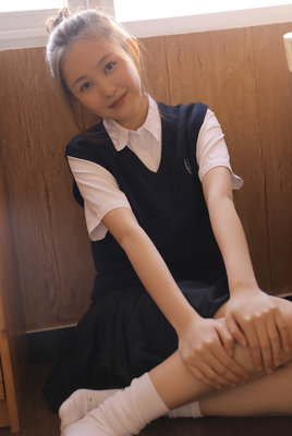 少女浴室的二十天:少女浴室的二十天：青春与成长的独特旅程_: 重要人物的观点，是否影响了你的看法？